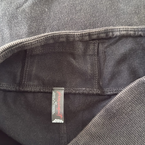 Free People Hot Shot Reversible Set NWT small
Black - Picture 6 of 11